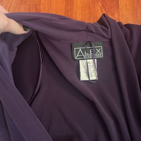 Alex Evening Mother of the Bride sleepless dress with jacket. Size. 16 - Picture 15 of 15